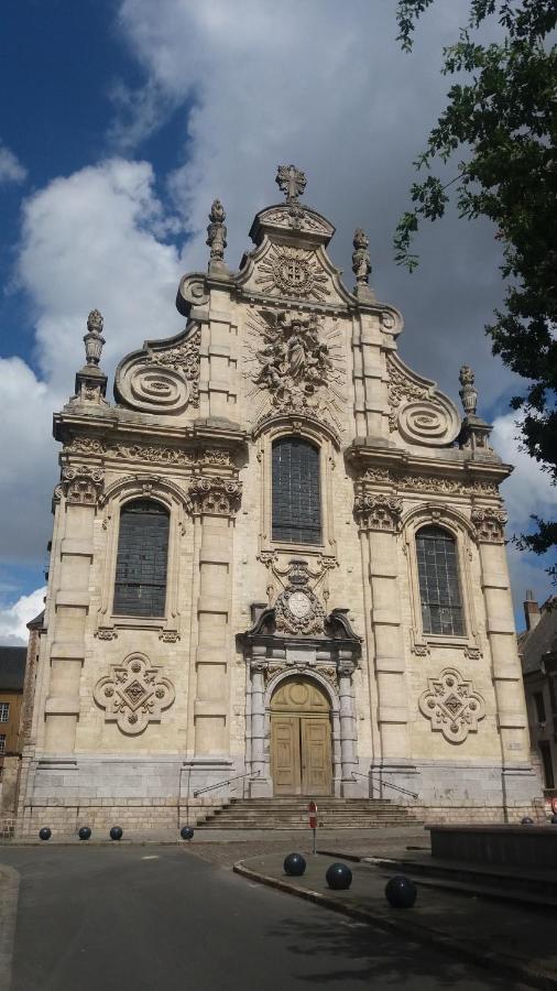 Apt 6 Du Temple 2 Chambres & Parking Cambrai Exterior photo